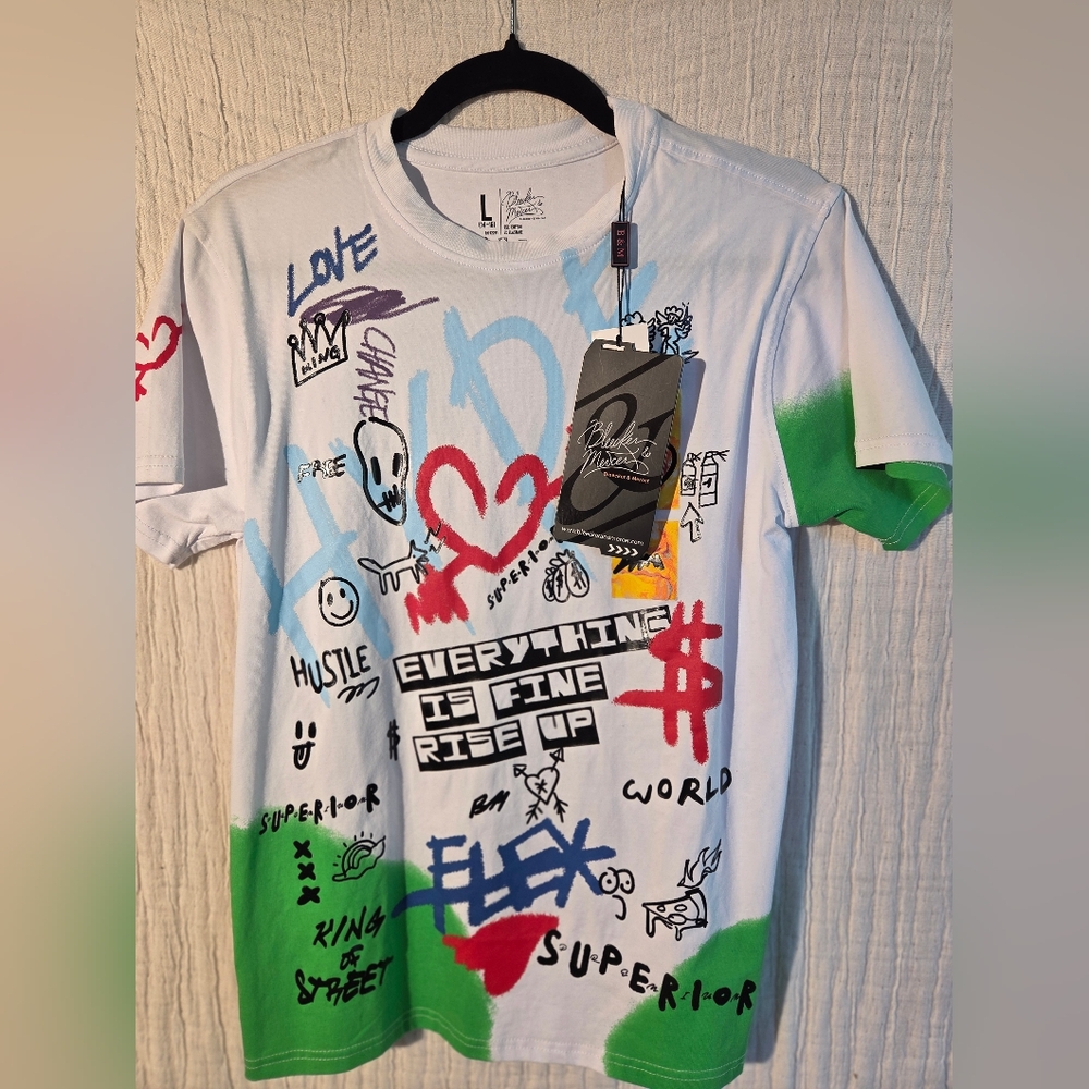 Bleecker & Mercer Everything Is Fine Rise Up Graphic T-Shirt Mens Size Large